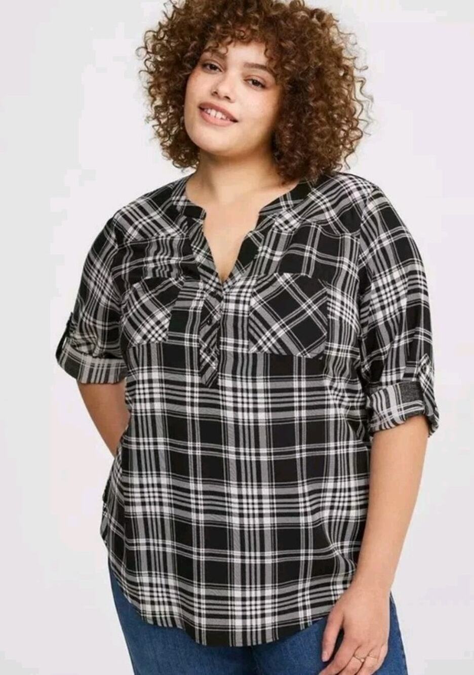 Torrid Harper Pullover Blouse 3/4 Length Sleeve black ivory plaid